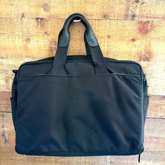 Tumi T-Tech Network T-Pass Expandable Solid Nylon Messenger Briefcase Bag - Picture 3 of 15